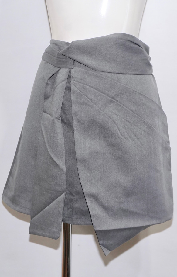 Irregular Mini Skirt (grey) ミニスカート グレー 灰色 カジュアル 6枚目の画像