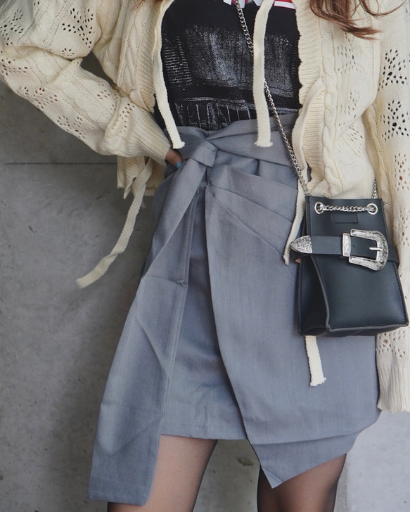 Irregular Mini Skirt (grey) ミニスカート グレー 灰色 カジュアル 2枚目の画像