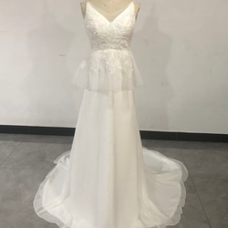 高品質！米白色婚紗3D 3D蕾絲刺繡吊帶背心婚禮 第1張的照片