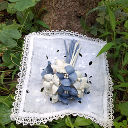 天然素材(綿100%)　オートクチュール　コサージュ　小花　ブルー　花柄　プチギフト 9枚目の画像