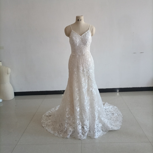 憧れのドレス ソフトマーメイド 花柄刺繍 ウエディングドレス 二次会  