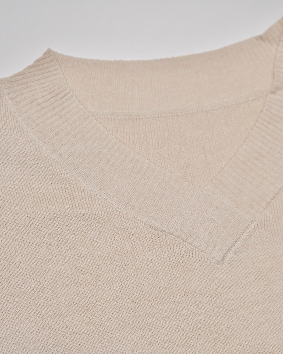 Basic V-neck Knit Vest (beige) ニットベスト ベージュ 薄茶 カジュアル 8枚目の画像