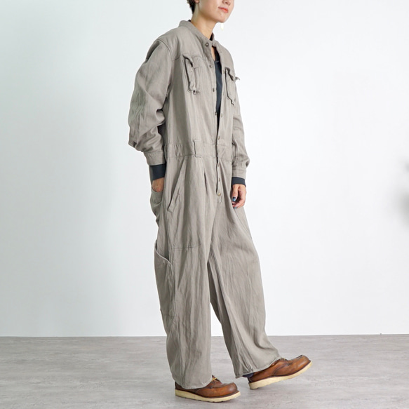 寬鬆 Shigotonin 連身服/卡其色/Mikawa 紡織品 第2張的照片