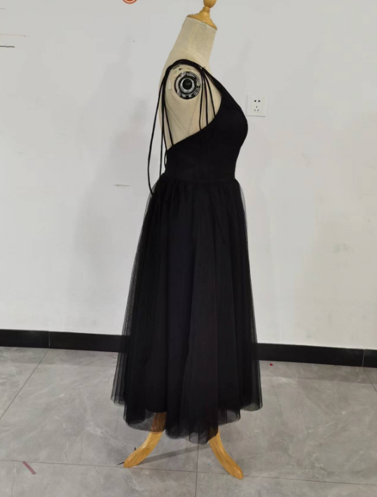 上品！ブラック パーティードレス ワンピース キャミソール パーティー/ ピアノ演奏会/ お呼ばれ/二次会