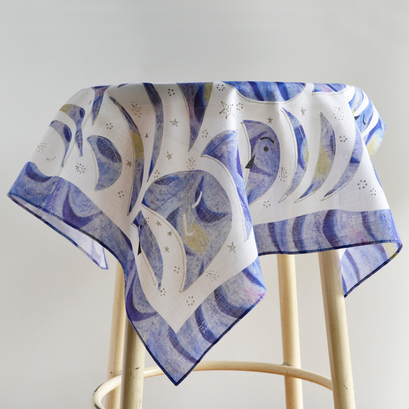 ハンカチ・スカーフ  / 月の番人 /パープル / ギフトにも 5枚目の画像