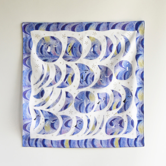 ハンカチ・スカーフ  / 月の番人 /パープル / ギフトにも 2枚目の画像