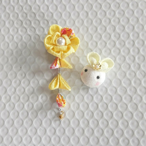 再販》つまみ細工《選べる5色》ぷっくり♪ころりん♪ハート耳うさぎと