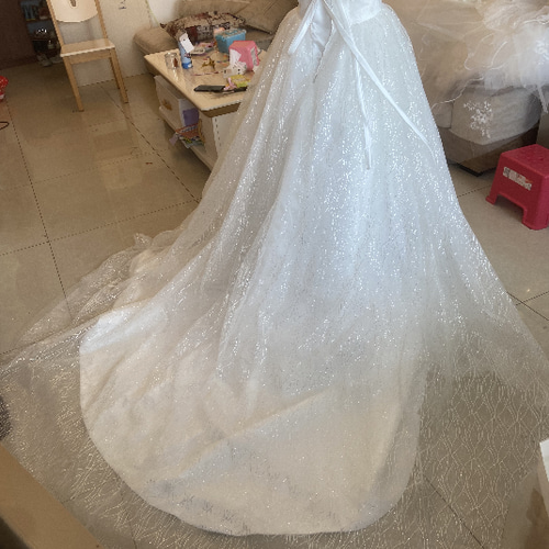 高品質！オフホワイト ドレス ベアトップ Aライン 背中見せ  