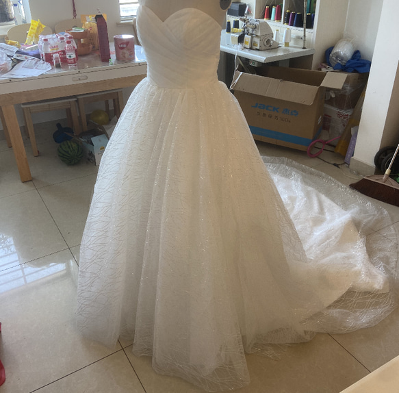 高品質！オフホワイト ドレス ベアトップ Aライン 背中見せ  