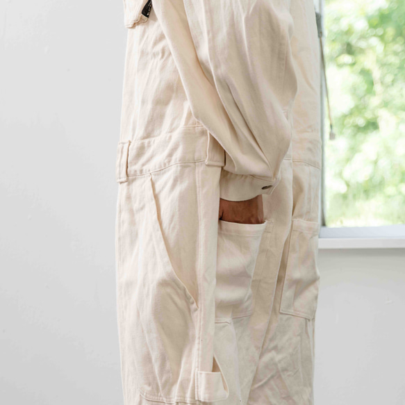 寬鬆的 Shigotonin 連身衣/米色/Mikawa 紡織品 第5張的照片