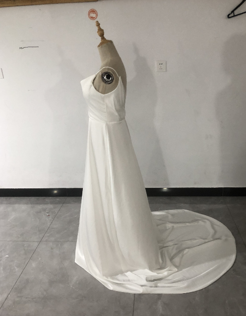 送料無料！エレガント オフホワイト ドレス ワンピース 背中見せ 二次会/拳式