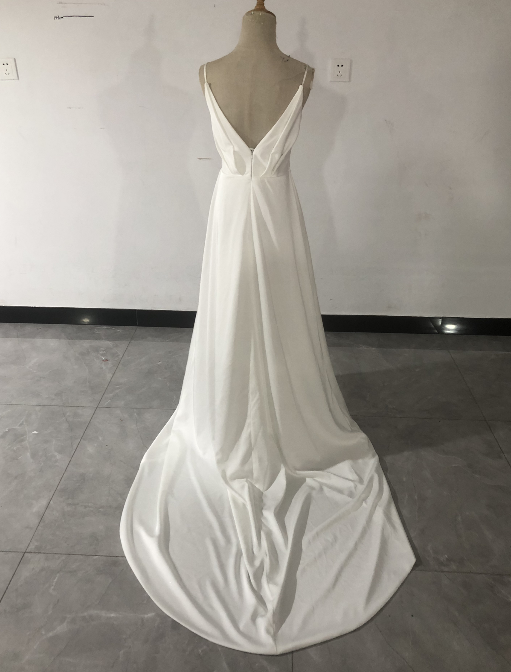 送料無料！エレガント オフホワイト ドレス ワンピース 背中見せ 二次会/拳式