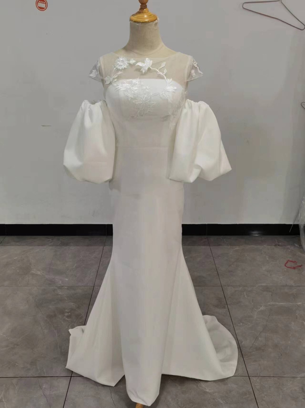 上品！オフホワイト ドレス ボレロ 背中見せ トレーン 繊細レース 二次会/拳式