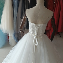 豪華！米白色婚紗，精緻蕾絲，華麗拖裾，婚禮/招待會 第6張的照片