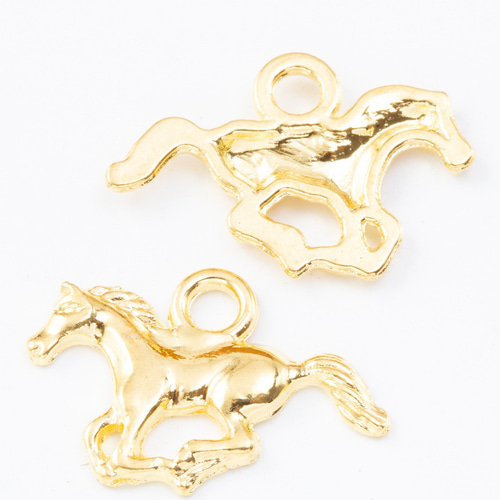 馬 4個 馬チャーム 競馬 モチーフ メタルチャーム キーホルダー