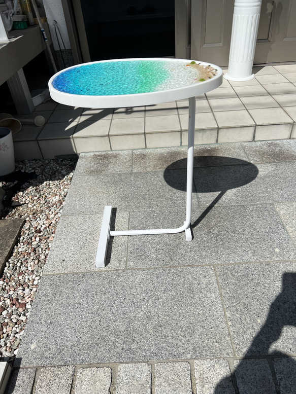 　　サイドテーブル　ベッドサイドテーブル　テーブル　海　　　　　波紋　エポキシレジン 2枚目の画像