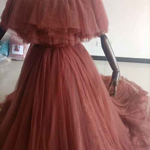 上品！柔らかく重ねたチュールスカートドレス テラコッタ色 オフショル  