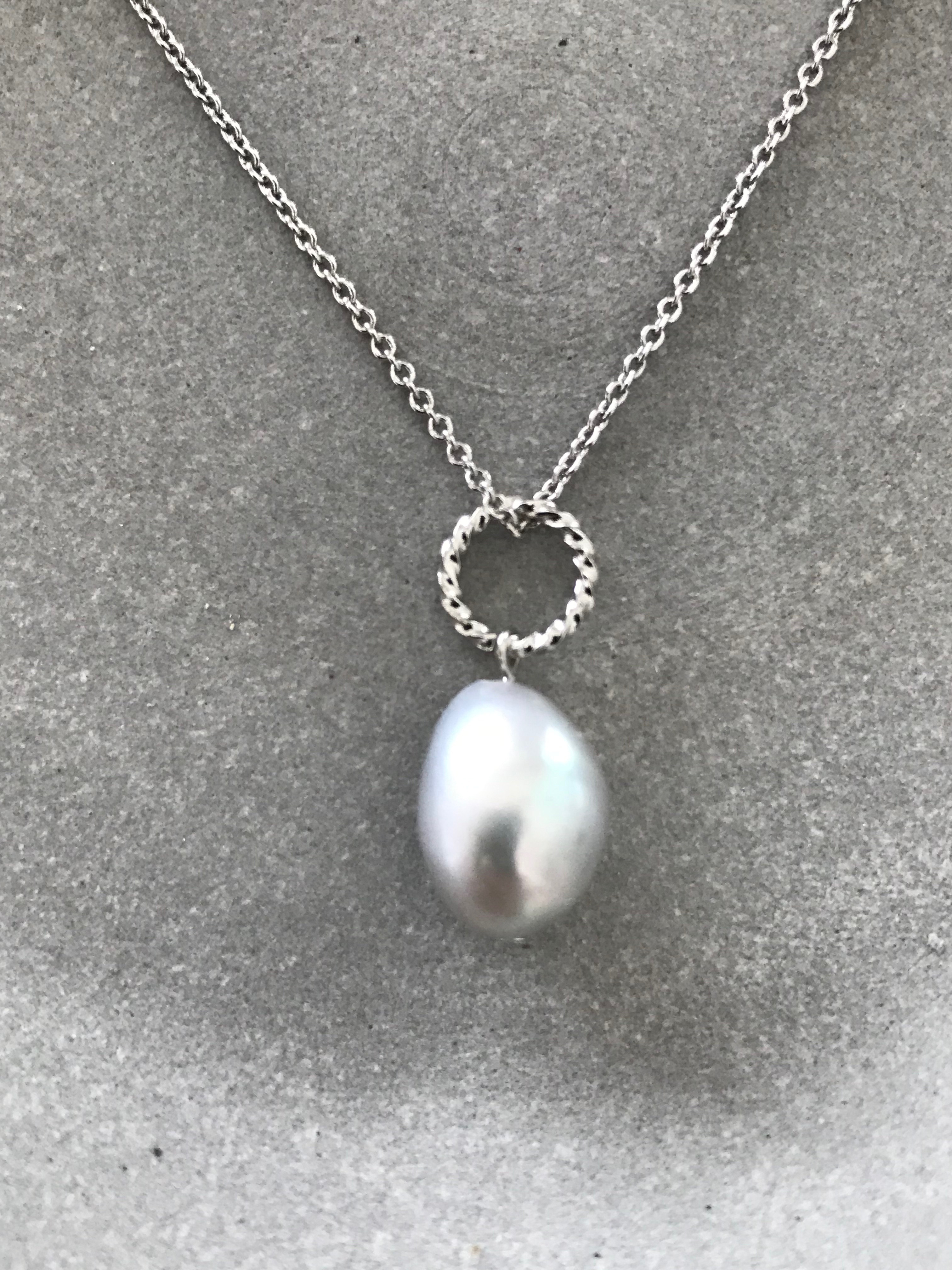 [再販] 美しいシルバーグレーの大粒淡水パール♚ペンダントトップ