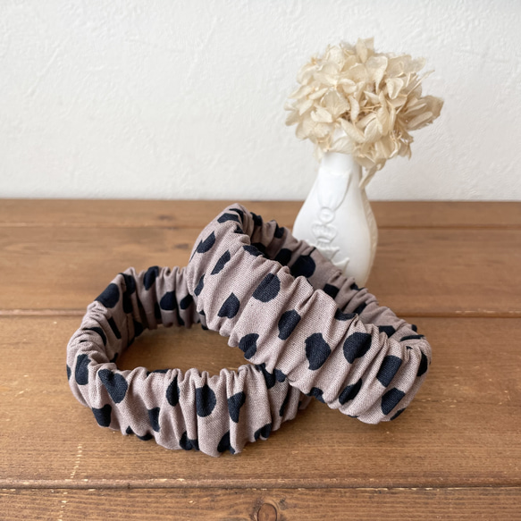 ナチュラルドットグレージュ アームバンド その他ファッション chiku