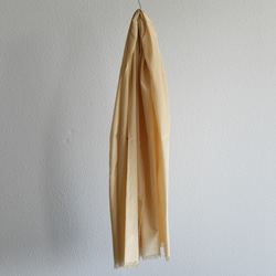 【new】enrica cottonsilk scarf / walnut-camel / botanical dye 3枚目の画像