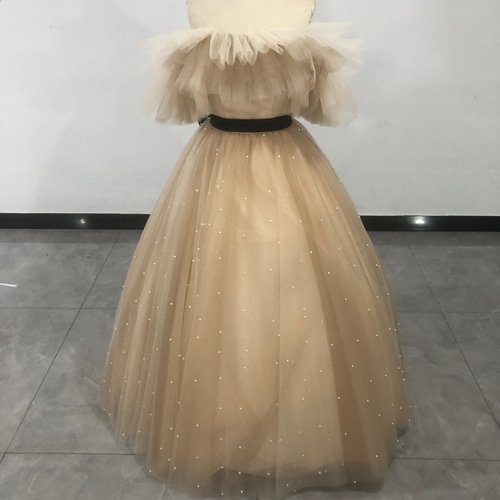 送料無料！ 高品質！薄シャンパンの色 ウェディングドレス ベアトップ  