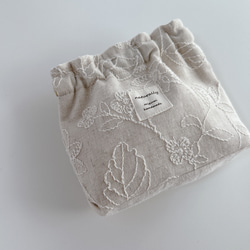 cotton linen お花柄♡ キナリ系　三角マチのバネ口ポーチ12cmバネ 2枚目の画像