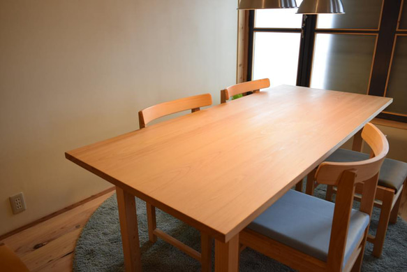 国産ヒノキ無垢材のダイニングテーブル　W180 8枚目の画像