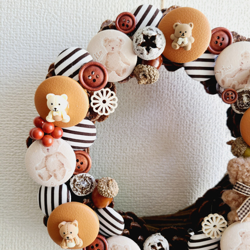 くるみボタンアレンジリース □ナチュラルカラーくまちゃん□ 壁掛け