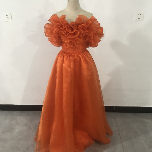 送料無料！高品質！オレンジ オフショル ハンドビーディング  