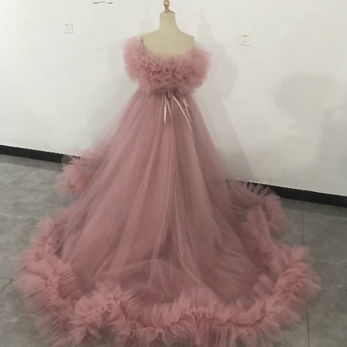 豪華！ピンク カラードレス 華やかなトレーン フレアスカート  