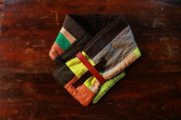 SAYOCAFE、パッチワーク&総刺し子のこだわりのデザインマフラー 