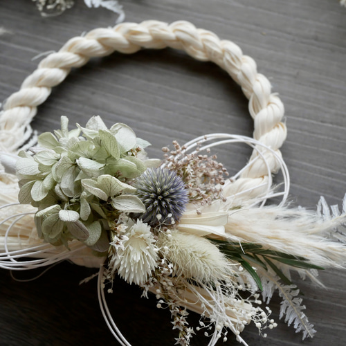 2wayお正月飾り】コサージュにもなるしめ縄飾り・ラタンホワイト