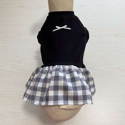 犬服 黒ニット服(レースニット服 切り替えギンガムチェック