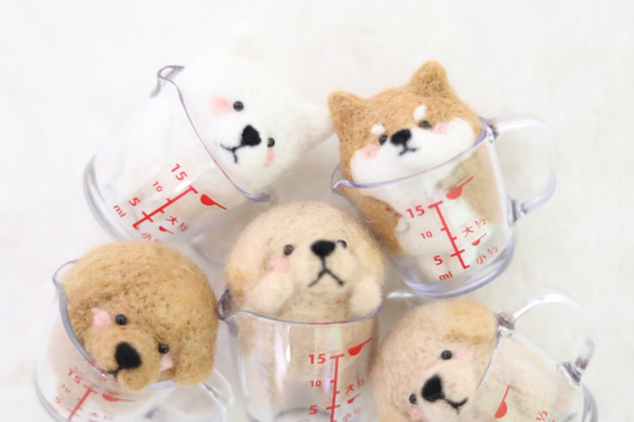 受注製作計量カップINわんちゃん 羊毛フェルト 羊毛フェルト ぱんだ