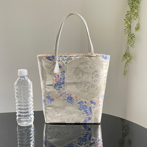 帯リメイクバッグ ブルーの花と菊文 トートバッグ B5サイズ 和装