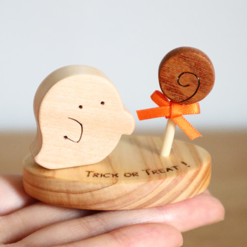 選べる！ちょこんと小さなハロウィン飾り ＊受注制作 木製季節飾り