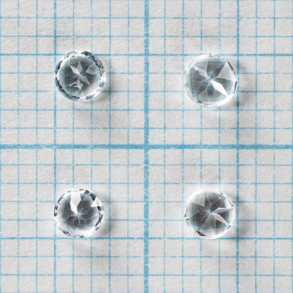 3粒売り　宝石質天然ホワイトジルコンAAA　ルース　ラウンドファセットカット2×2mm 3枚目の画像