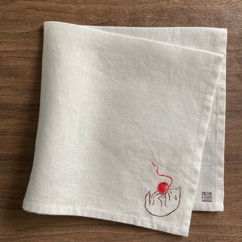 ワケありな逸品2024】『毛糸玉と仔猫』の手描きリネンハンカチオフ