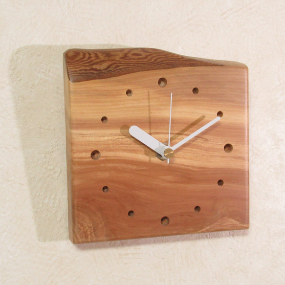希少材《林檎》 木製時計14（掛け時計） 3枚目の画像