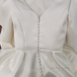 シルクサテン　スクエアネック　Aライン　ウェディングドレス 3枚目の画像