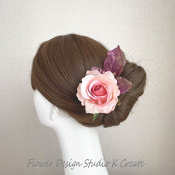 華やか★ピンクの薔薇と葉っぱの髪飾り　ピンクの薔薇　髪飾り　フローレス　フラメンコ　ダンス　バラ　ピンク　浴衣髪飾り 1枚目の画像