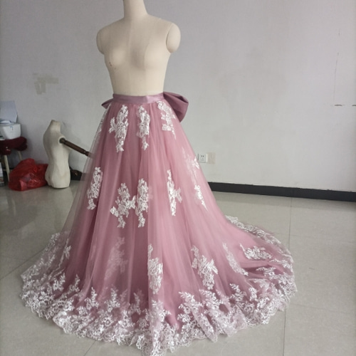 上品】新品 ピンクサテン オーバー黒チュール フレアースカート