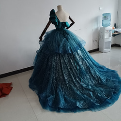 豪華！ブルー Aライン ワンショルダー カラードレス  柔らかく重ねたチュールスカート 花嫁/披露宴 7枚目の画像