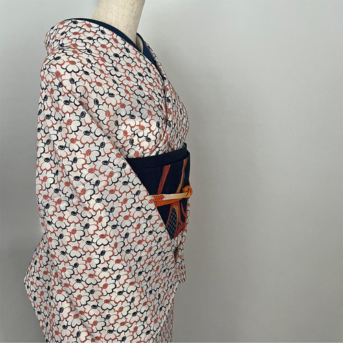 着物 単衣 刺繍 レトロ 白地に紺と橙の花 きもの コットンレース 着物 単衣 刺繍 レトロ 白地に紺と橙の花 きもの コットンレース
