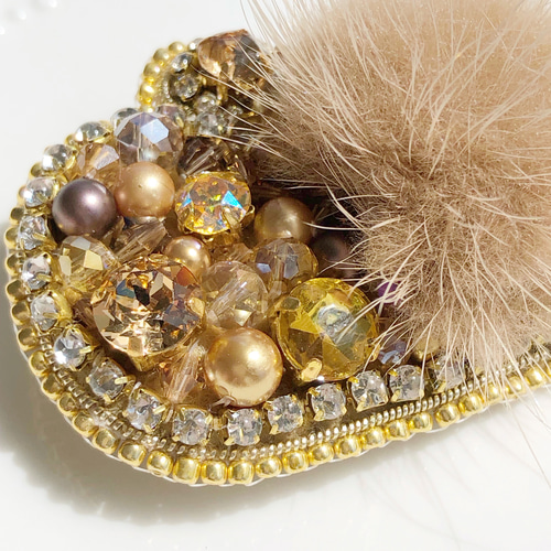 ビーズ刺繍 ミンクファーのブラウンブローチ ブローチ Lien 通販  