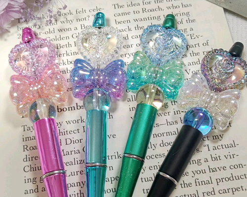 N127 / カスタムボールペン 天然石 ハート型ローズクォーツ N127 / カスタムボールペン 天然石 ハート型ローズクォーツ