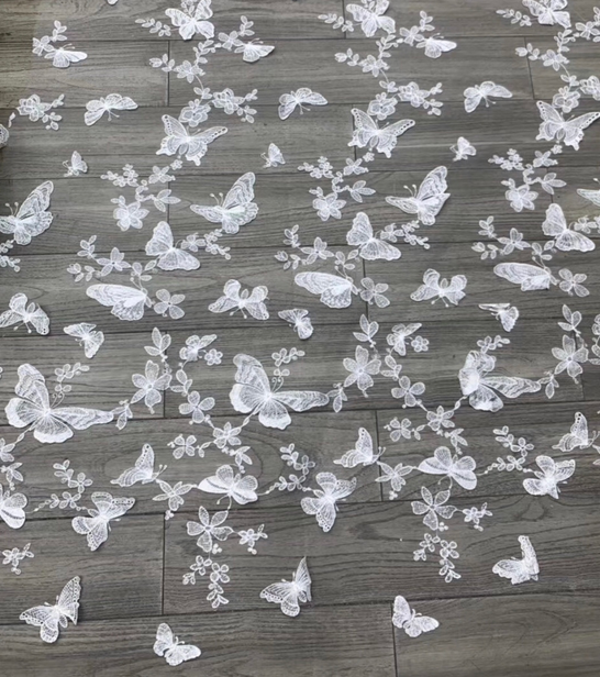 オーガンジー打掛　着物　オーバードレス　レース羽織　ウエディングドレス お色直し 日常可能　白　3D立体レース刺繍