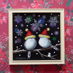 サンタ帽とシマエナガ・クリスマス飾り・雪の結晶・サンタの帽子・雪だるま・ふくふく・パステル画・一点物・なかよし・ほっこり