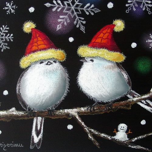 サンタ帽とシマエナガ・クリスマス飾り・雪の結晶・サンタの帽子