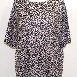 Leopard Pattern Big T-shirts (beige) 長袖Ｔシャツ ベージュ 薄茶 カジュアル 6枚目の画像